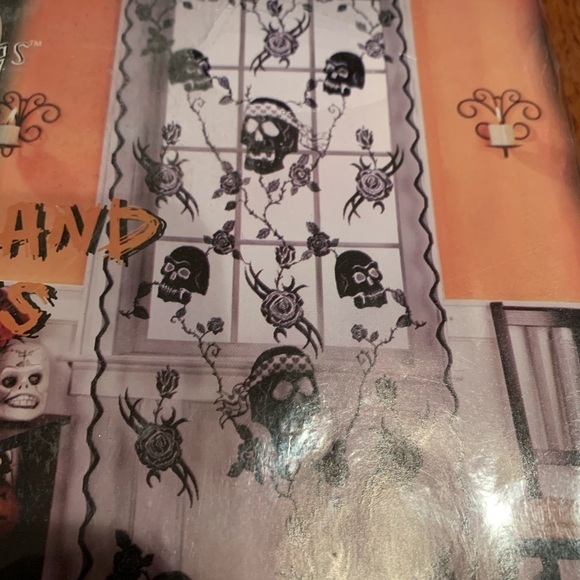 Home Stuffings Roses & Skulls Panel - Picture 3 of 5